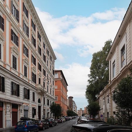 Terme Di Traiano Apartment - 10 Min Dal Colosseo Roma Dış mekan fotoğraf