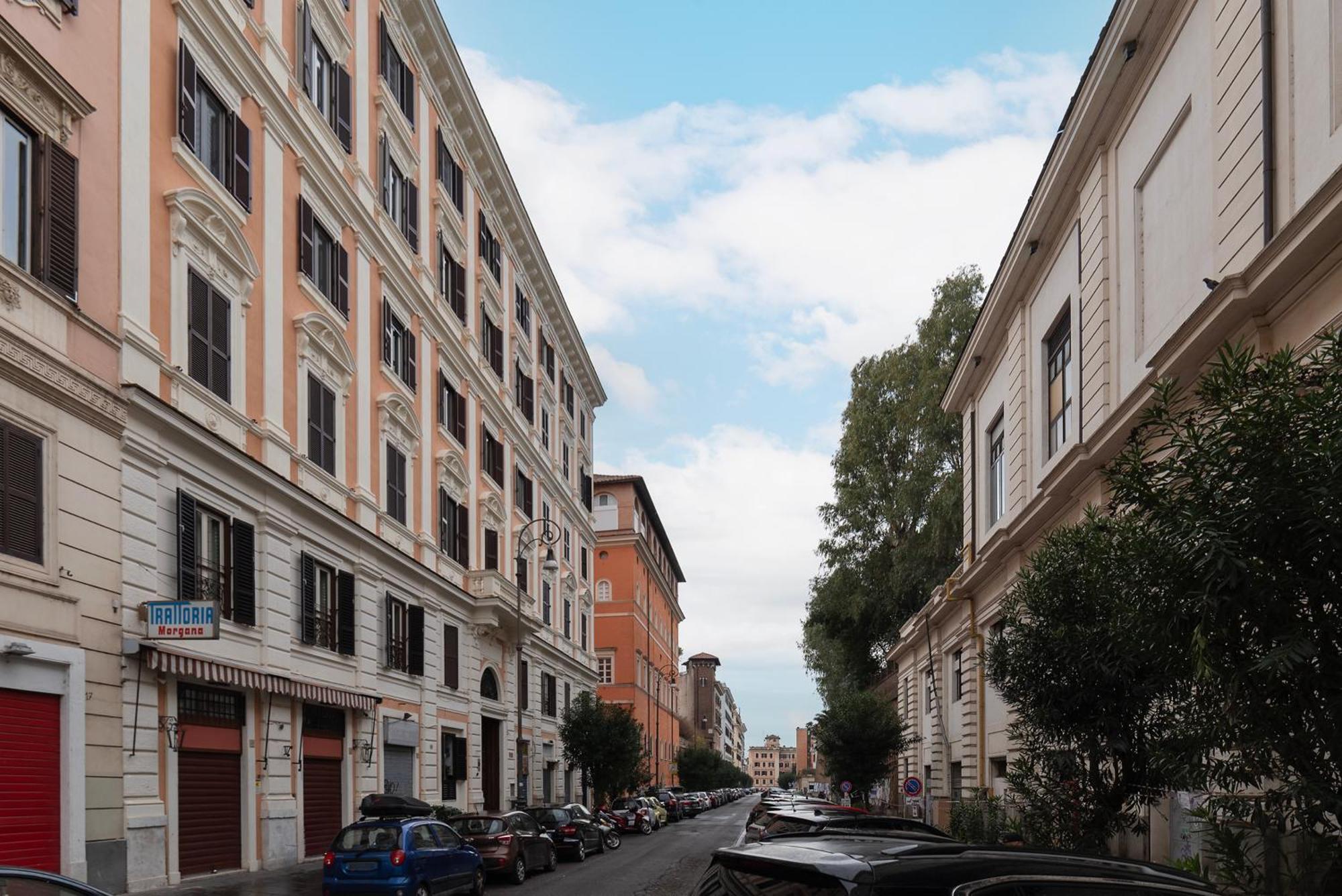 Terme Di Traiano Apartment - 10 Min Dal Colosseo Roma Dış mekan fotoğraf
