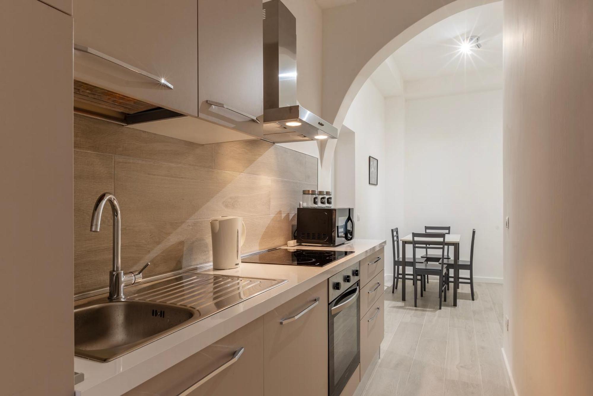 Terme Di Traiano Apartment - 10 Min Dal Colosseo Roma Dış mekan fotoğraf