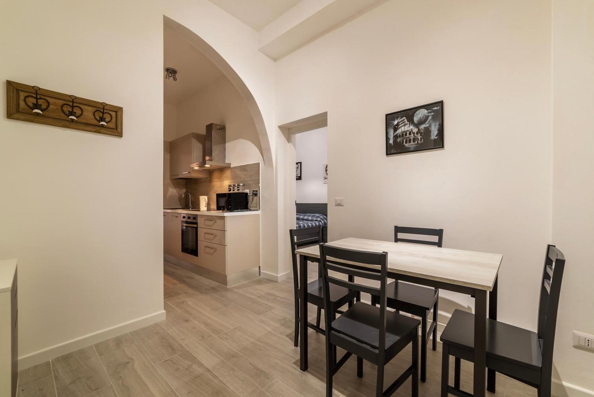 Terme Di Traiano Apartment - 10 Min Dal Colosseo Roma Dış mekan fotoğraf